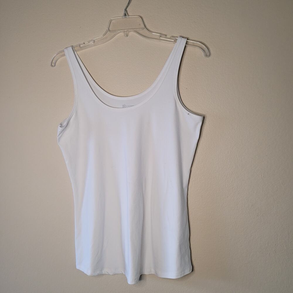 No Boundaries Women's White Tank Top - Size 3XL - Comfy & Stylish